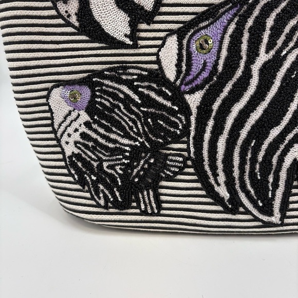 Eric Javits Striped Beaded Tripical Fish Straw Bag - Picture 4 of 10